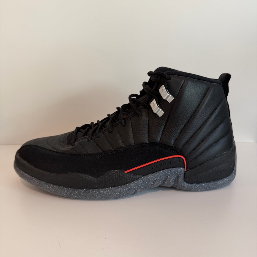 Men's Black and Red Jordan 12 retro “Utility” - Picture 5 of 8